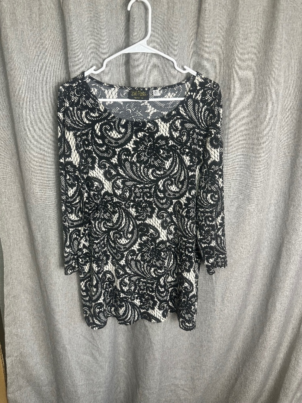 Bob Mackie Wearable Art Black & White Lace Print Tunic Top XL